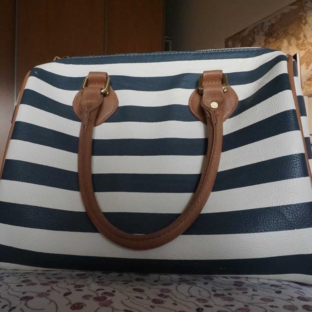 Colin's Bag - Picture 2 of 6